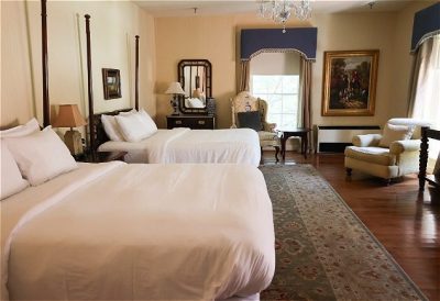 Deluxe 2 Queen room